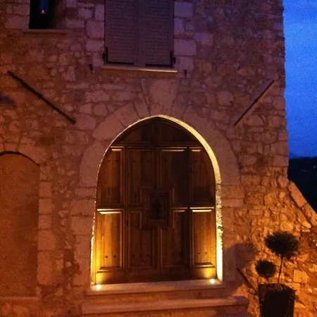 La Pourtoune Holiday home *
