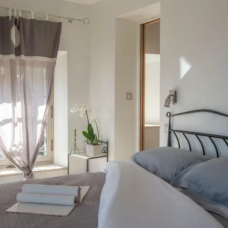 La Pourtoune Holiday home *